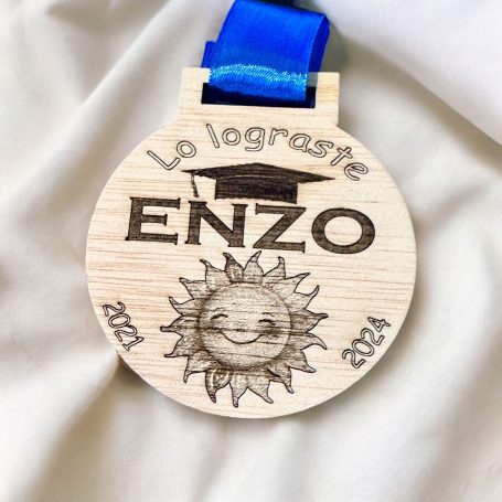 Medalla personalizada graduación medalla personalizada en madera para graduacion con nombre grabado